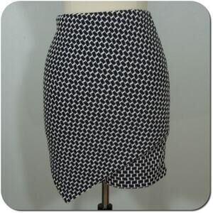 H&M Womens M MEDIUM Juniors Mini Skirt Asymmetrical Front Elastic Waist